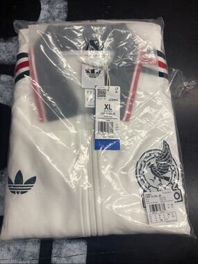 Official Mexico Unisex World Cup 2026 Adidas Warmup Top
